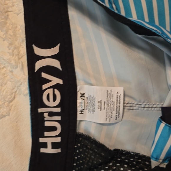 Mens Hurley Blue and White Board Shorts Quick-Drying Swimwear 36in Waist - Picture 2 of 6